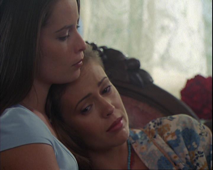 Charmed-Online_dot_net-4x01-2CharmedAgain3125.jpg