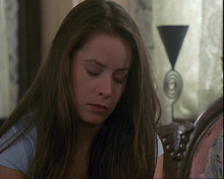 Charmed-Online_dot_net-4x01-2CharmedAgain3149.jpg