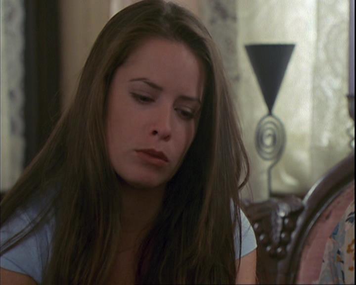 Charmed-Online_dot_net-4x01-2CharmedAgain3158.jpg