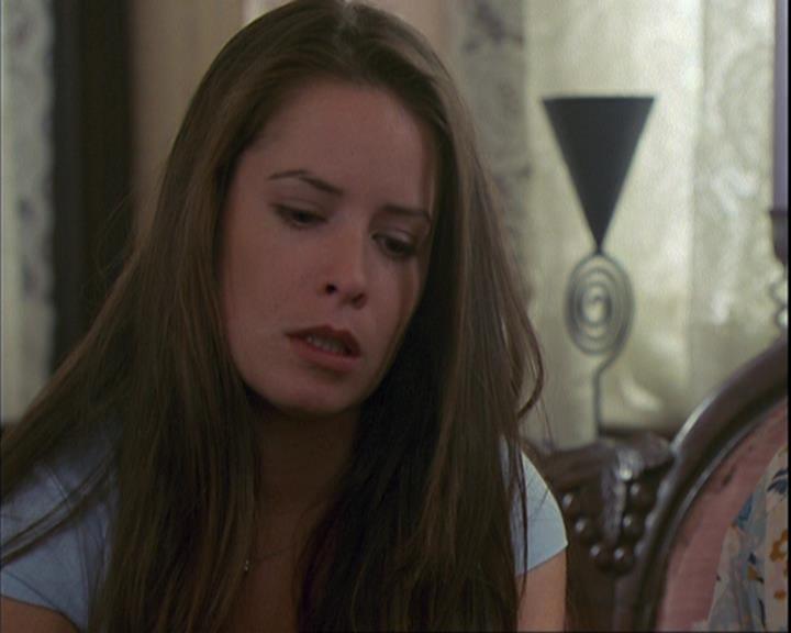 Charmed-Online_dot_net-4x01-2CharmedAgain3159.jpg