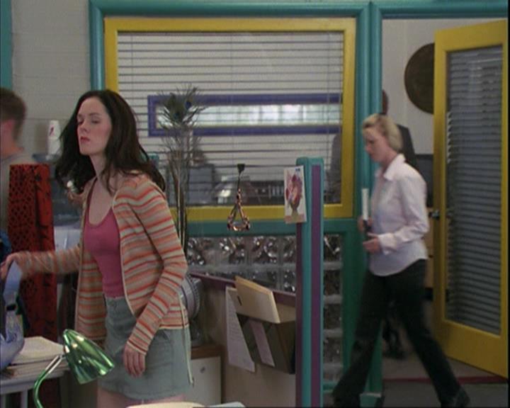 Charmed-Online_dot_net-4x01-2CharmedAgain3222.jpg