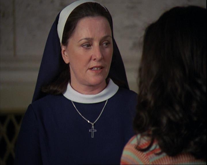 Charmed-Online_dot_net-4x01-2CharmedAgain3293.jpg