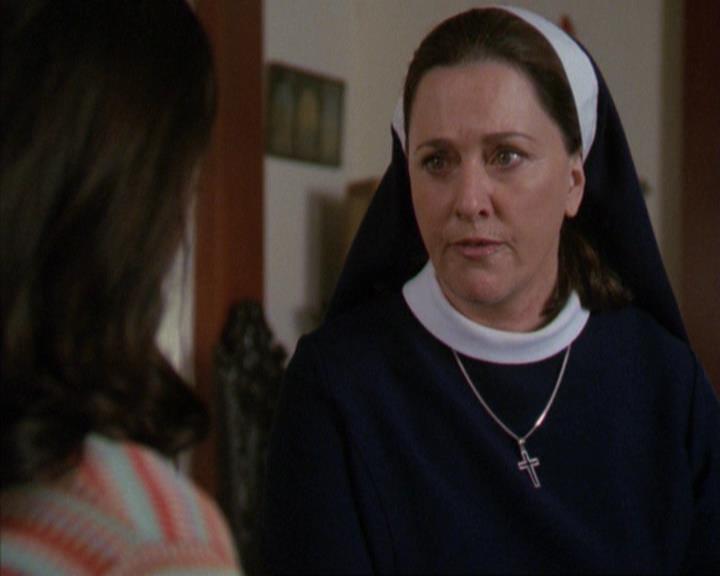 Charmed-Online_dot_net-4x01-2CharmedAgain3356.jpg