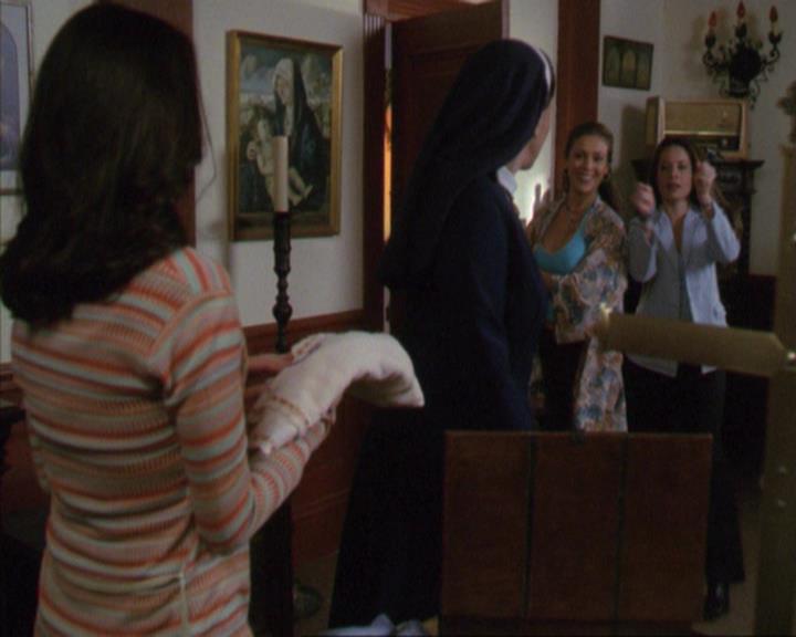 Charmed-Online_dot_net-4x01-2CharmedAgain3404.jpg