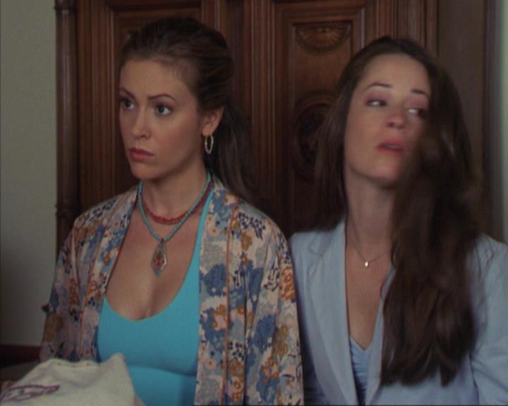 Charmed-Online_dot_net-4x01-2CharmedAgain3408.jpg