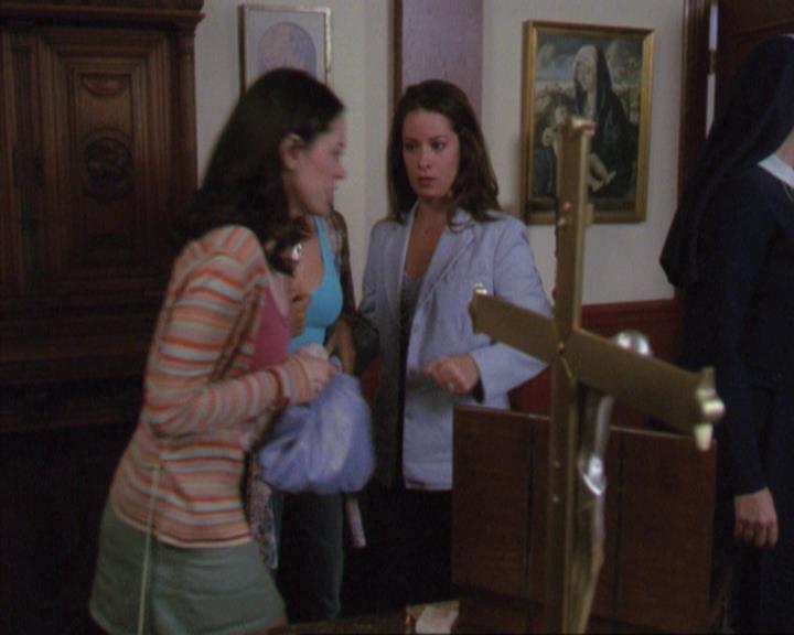 Charmed-Online_dot_net-4x01-2CharmedAgain3419.jpg