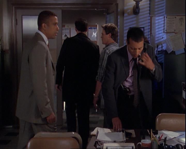 Charmed-Online_dot_net-4x01-2CharmedAgain3613.jpg