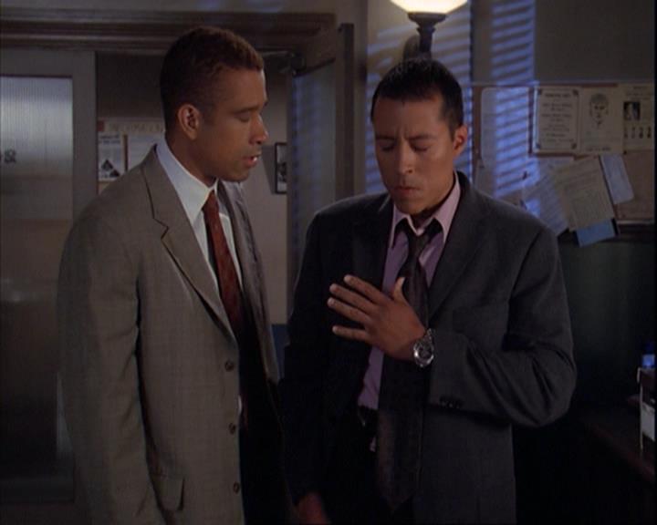 Charmed-Online_dot_net-4x01-2CharmedAgain3619.jpg