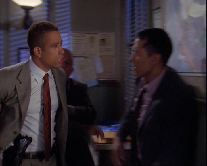 Charmed-Online_dot_net-4x01-2CharmedAgain3640.jpg