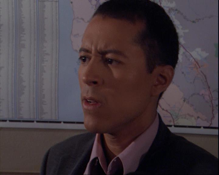 Charmed-Online_dot_net-4x01-2CharmedAgain3645.jpg
