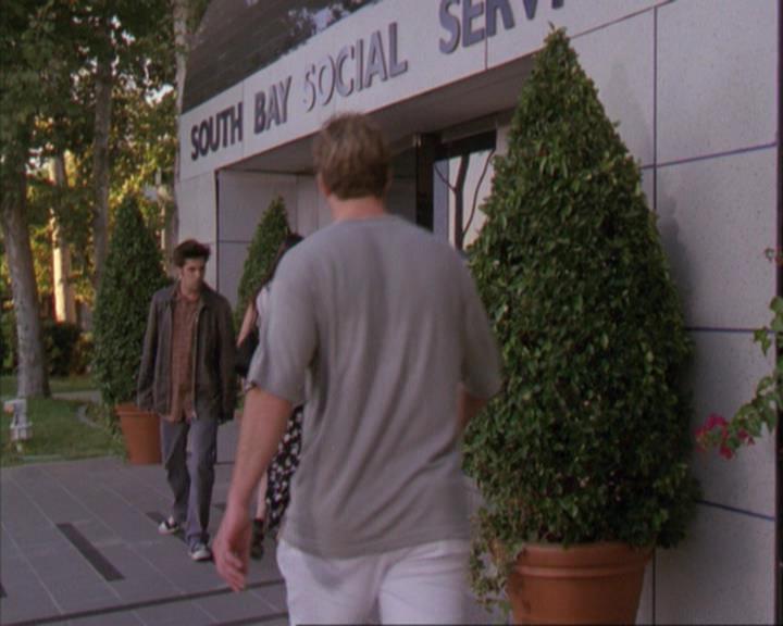 Charmed-Online_dot_net-4x01-2CharmedAgain4064.jpg