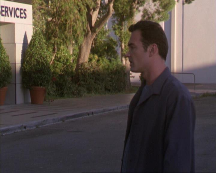 Charmed-Online_dot_net-4x01-2CharmedAgain4079.jpg