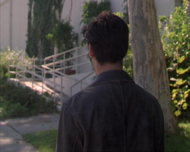 Charmed-Online_dot_net-4x01-2CharmedAgain4092.jpg