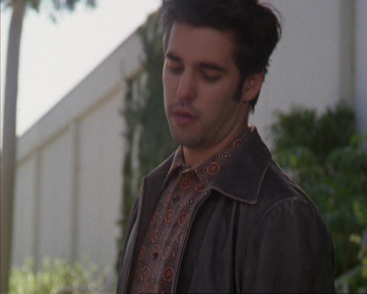 Charmed-Online_dot_net-4x01-2CharmedAgain4102.jpg