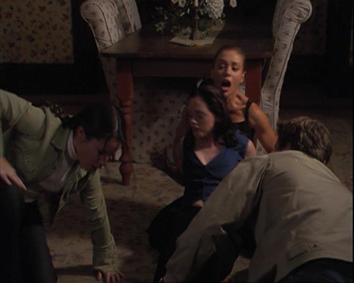 Charmed-Online_dot_net-4x01-2CharmedAgain4150.jpg