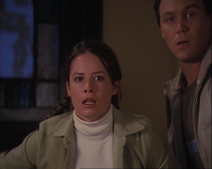 Charmed-Online_dot_net-4x01-2CharmedAgain4181.jpg