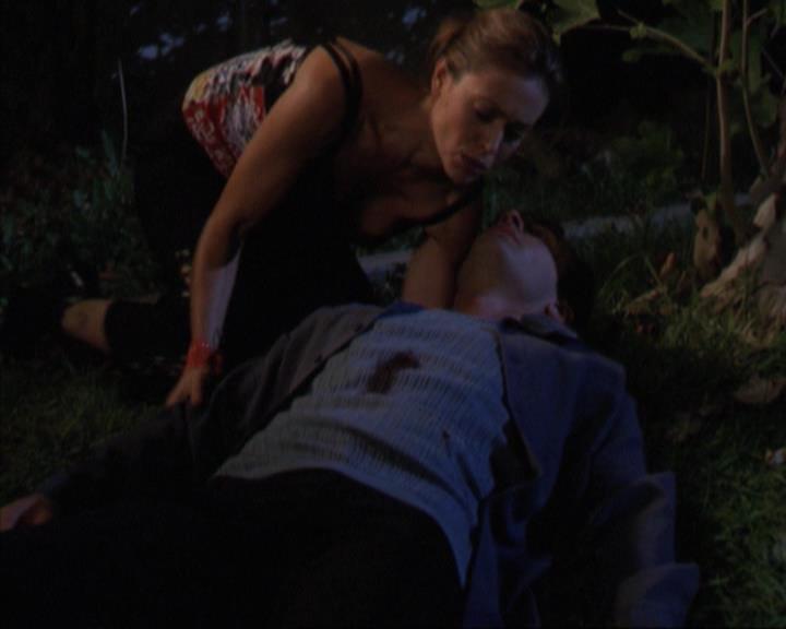 Charmed-Online_dot_net-4x01-2CharmedAgain4347.jpg