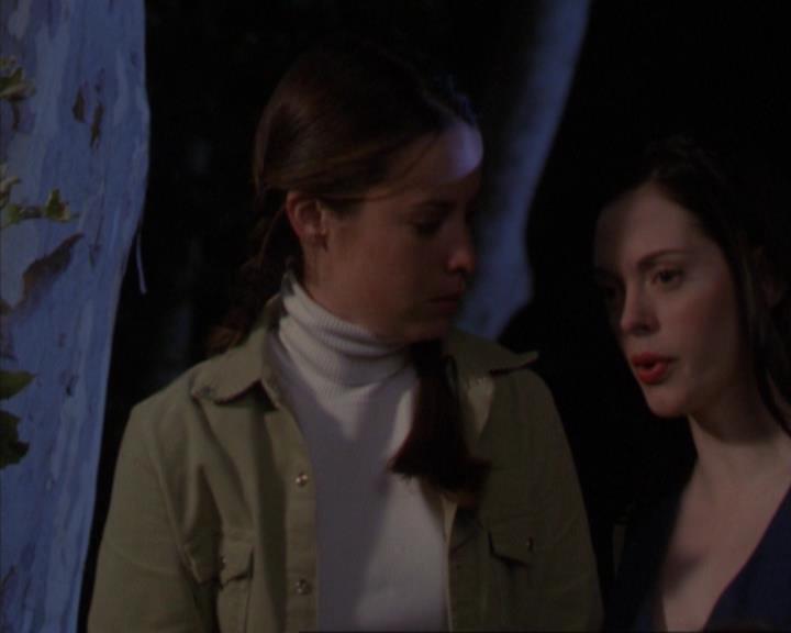 Charmed-Online_dot_net-4x01-2CharmedAgain4365.jpg