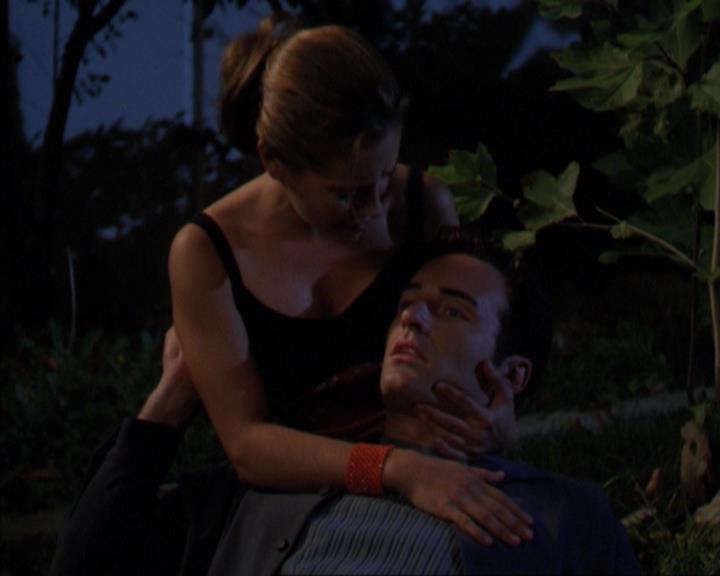 Charmed-Online_dot_net-4x01-2CharmedAgain4366.jpg