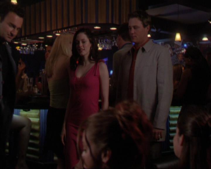 Charmed-Online_dot_net-4x01-2CharmedAgain4541.jpg