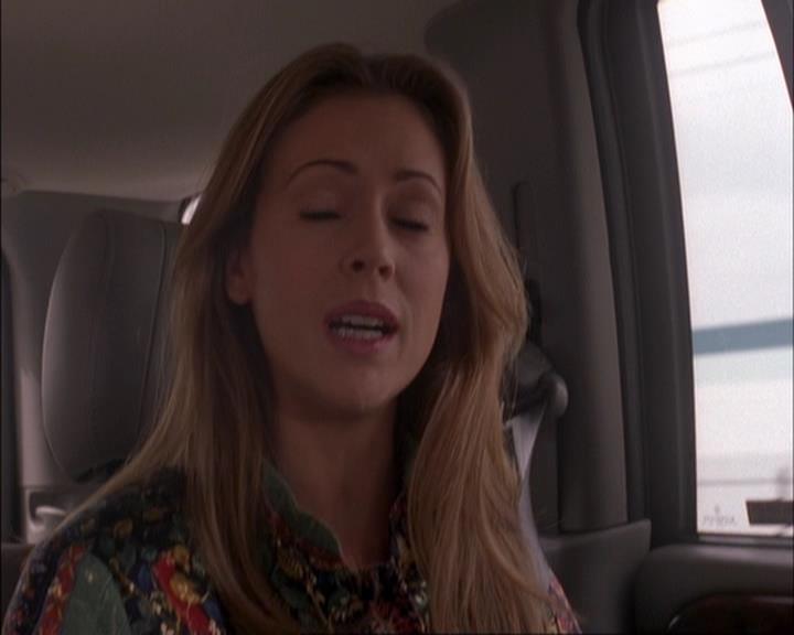 Charmed-Online_dot_net-4x03HellHathNoFury0028.jpg