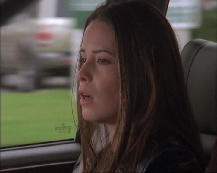 Charmed-Online_dot_net-4x03HellHathNoFury0035.jpg