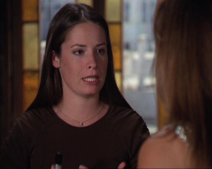 Charmed-Online_dot_net-4x03HellHathNoFury0334.jpg