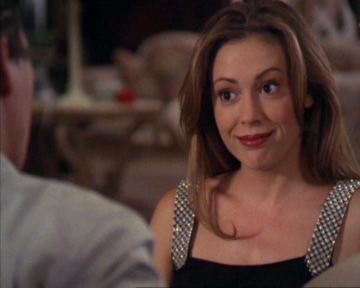 Charmed-Online_dot_net-4x03HellHathNoFury0518.jpg