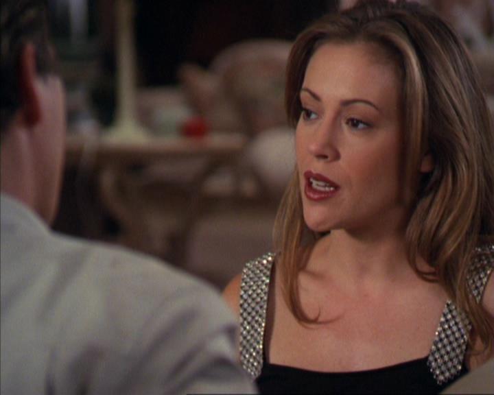 Charmed-Online_dot_net-4x03HellHathNoFury0525.jpg
