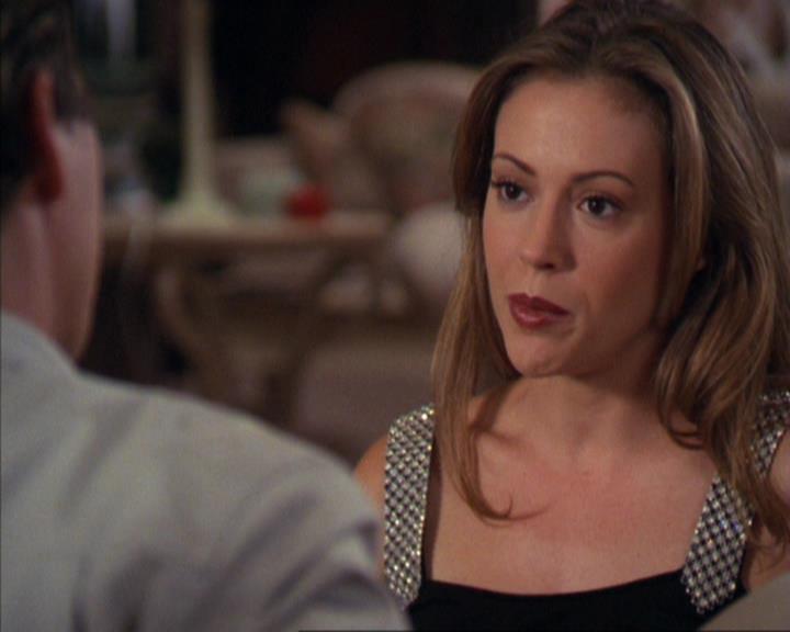 Charmed-Online_dot_net-4x03HellHathNoFury0526.jpg