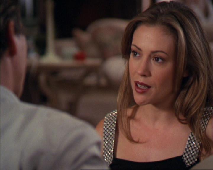 Charmed-Online_dot_net-4x03HellHathNoFury0533.jpg