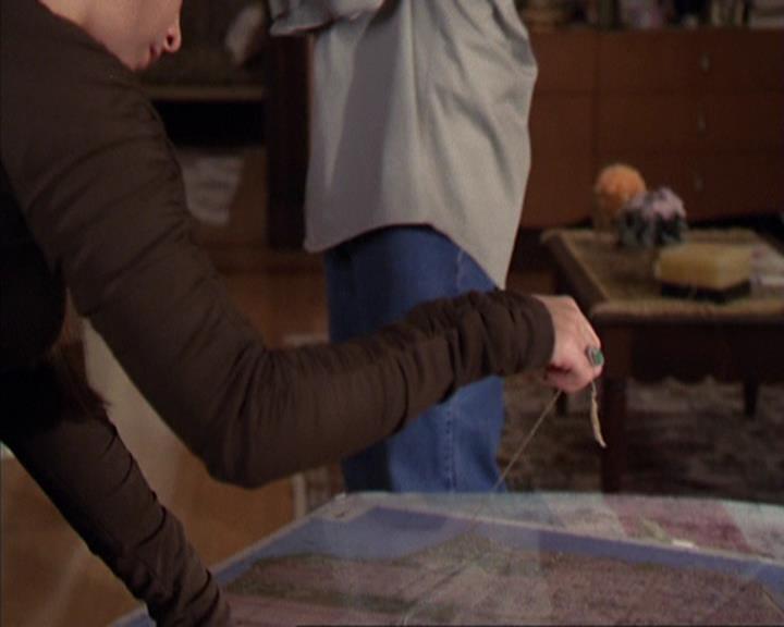 Charmed-Online_dot_net-4x03HellHathNoFury0608.jpg