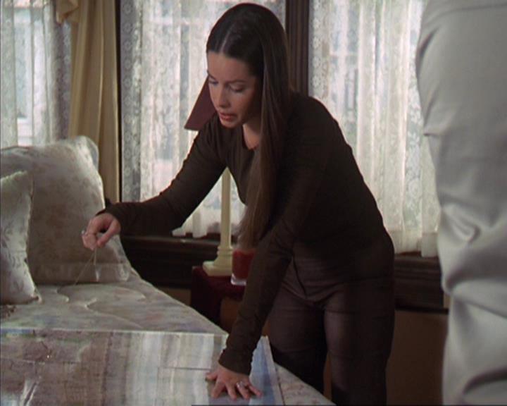 Charmed-Online_dot_net-4x03HellHathNoFury0613.jpg