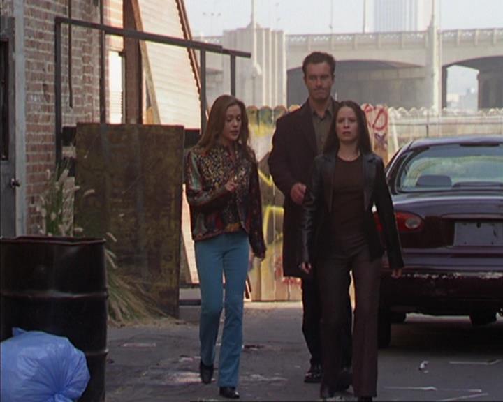 Charmed-Online_dot_net-4x03HellHathNoFury0774.jpg