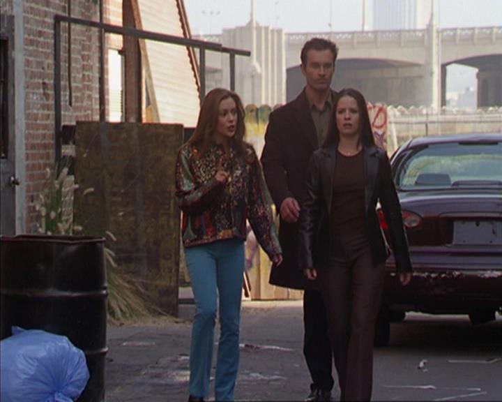 Charmed-Online_dot_net-4x03HellHathNoFury0775.jpg