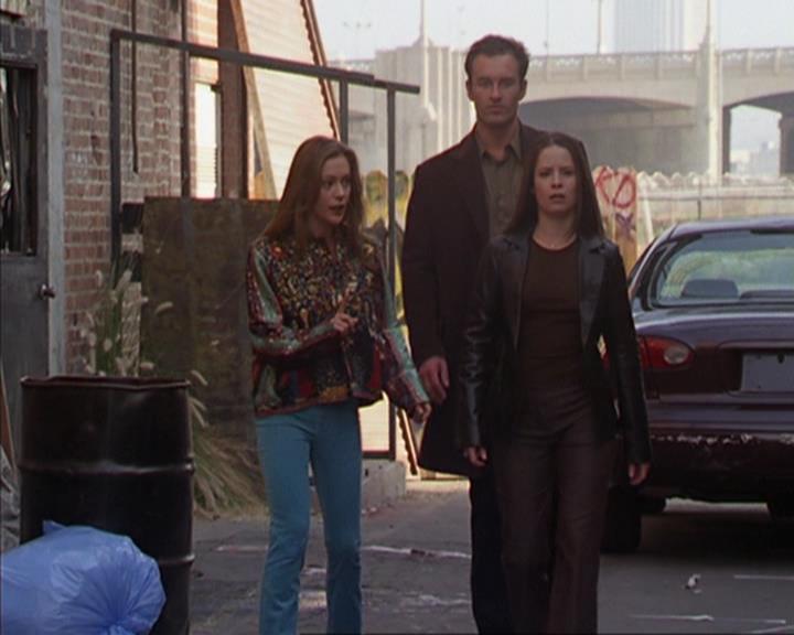 Charmed-Online_dot_net-4x03HellHathNoFury0776.jpg
