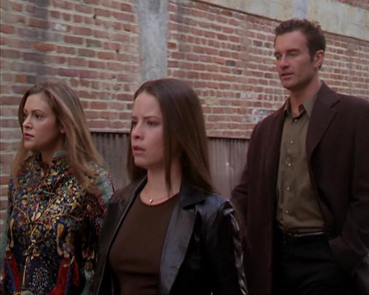 Charmed-Online_dot_net-4x03HellHathNoFury0780.jpg