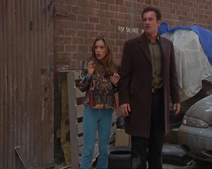 Charmed-Online_dot_net-4x03HellHathNoFury0834.jpg