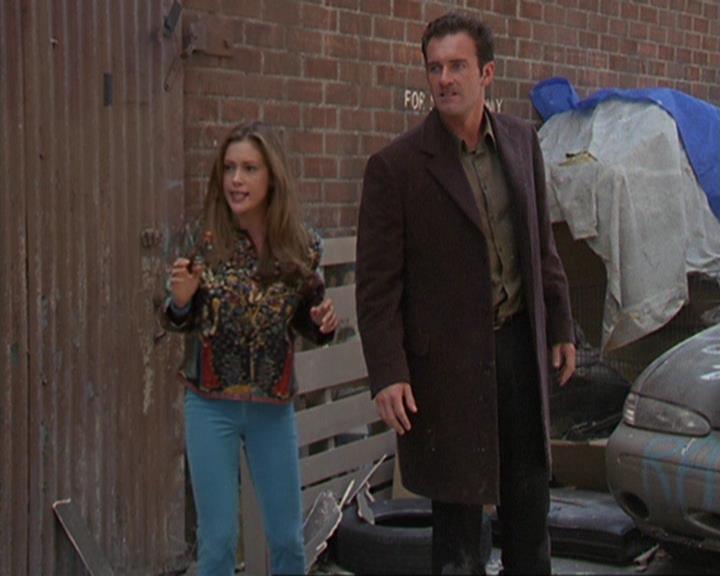 Charmed-Online_dot_net-4x03HellHathNoFury0843.jpg