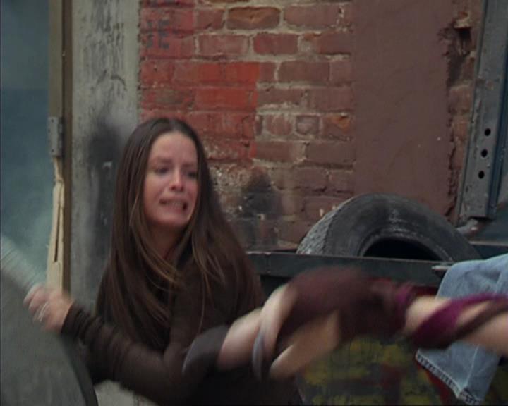 Charmed-Online_dot_net-4x03HellHathNoFury0847.jpg