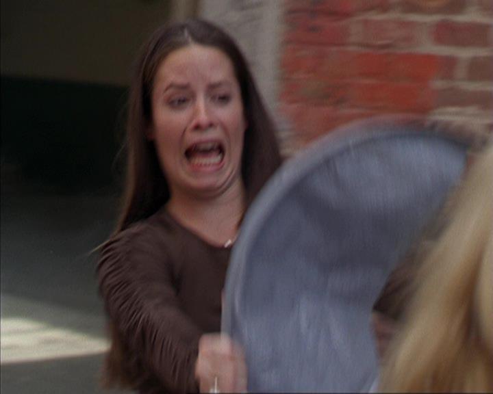 Charmed-Online_dot_net-4x03HellHathNoFury0848.jpg