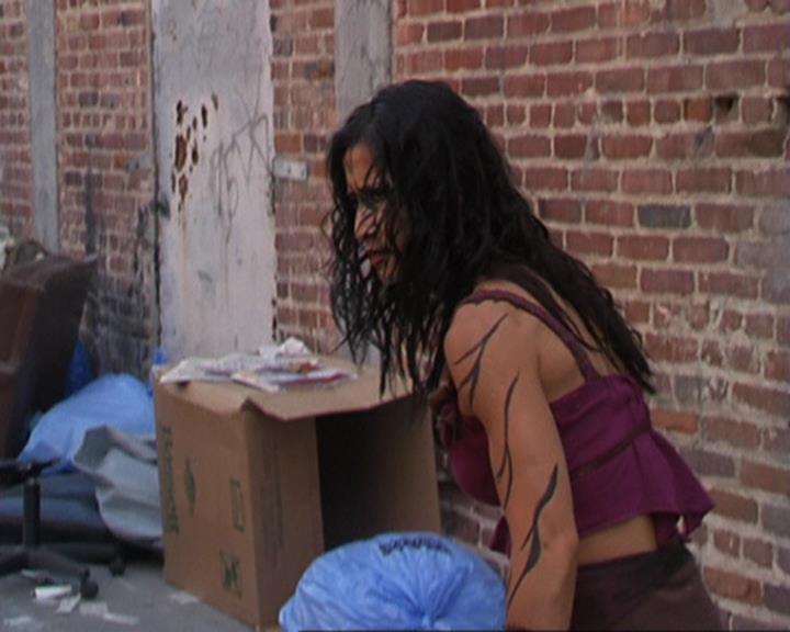 Charmed-Online_dot_net-4x03HellHathNoFury0867.jpg