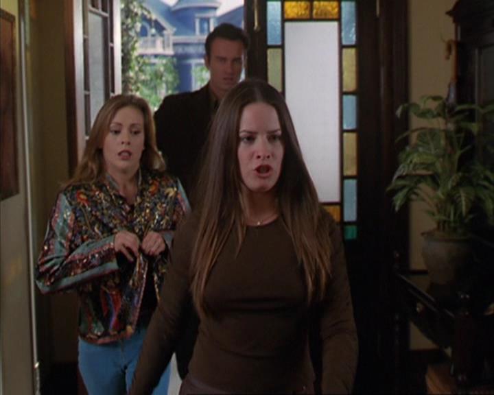 Charmed-Online_dot_net-4x03HellHathNoFury0882.jpg