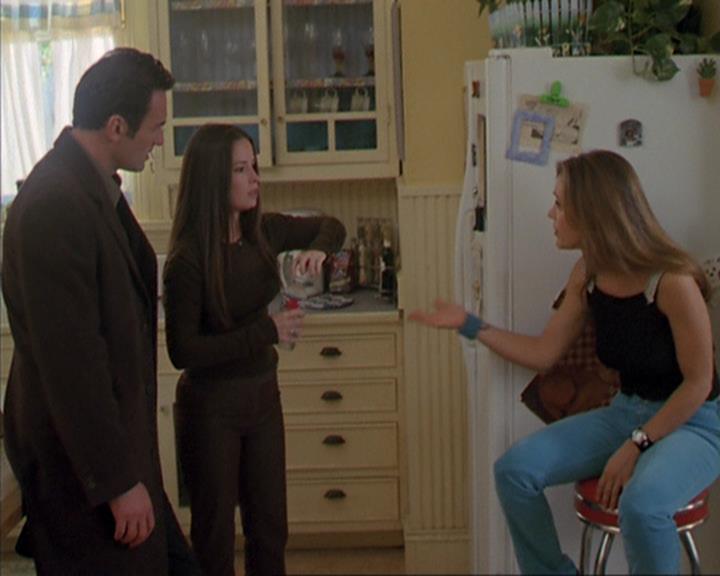 Charmed-Online_dot_net-4x03HellHathNoFury0902.jpg