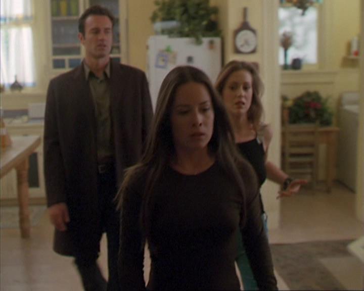 Charmed-Online_dot_net-4x03HellHathNoFury0908.jpg