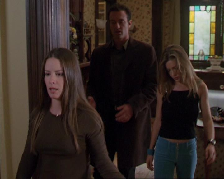 Charmed-Online_dot_net-4x03HellHathNoFury0915.jpg