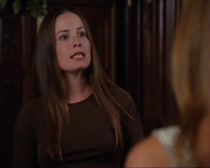 Charmed-Online_dot_net-4x03HellHathNoFury0917.jpg