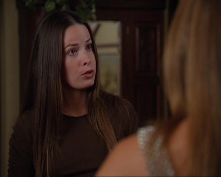 Charmed-Online_dot_net-4x03HellHathNoFury0925.jpg