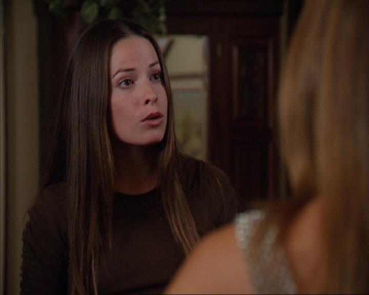 Charmed-Online_dot_net-4x03HellHathNoFury0926.jpg