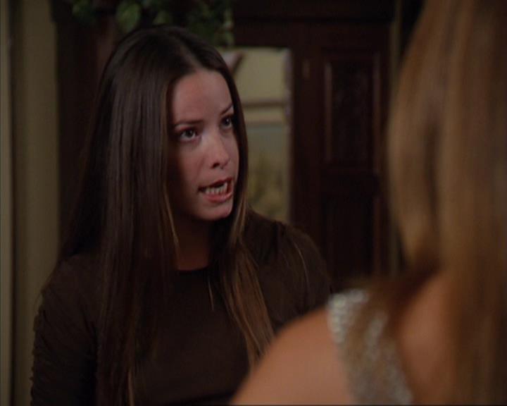 Charmed-Online_dot_net-4x03HellHathNoFury0927.jpg